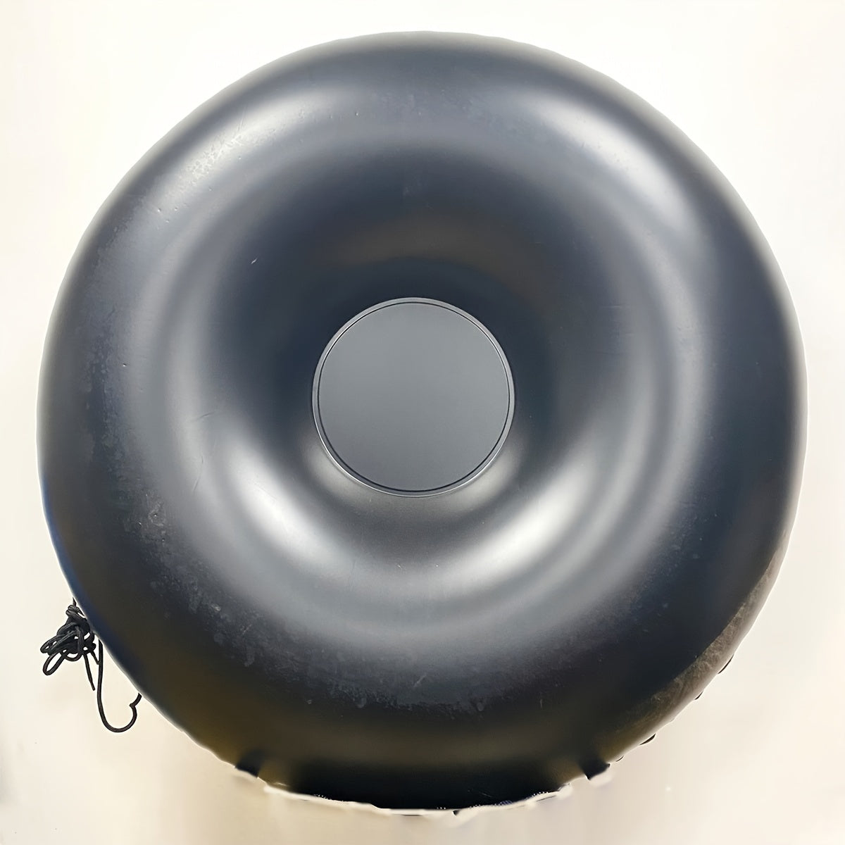 47in Snow Tube w/ Traction Rope Heavy Duty Inflatable Skiing Ring Wear-resistant