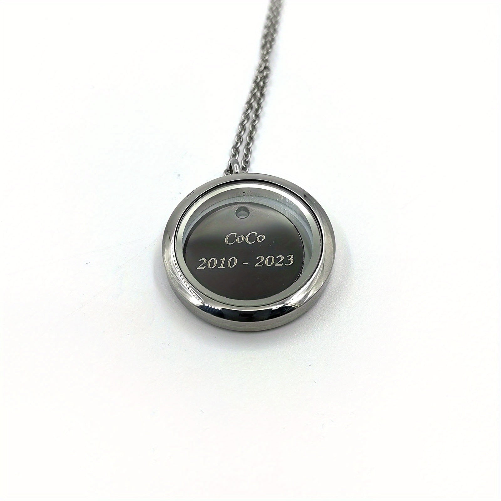 Personalized Pet Memorial Pendant with Screw Cap - Engrave Name Plate
