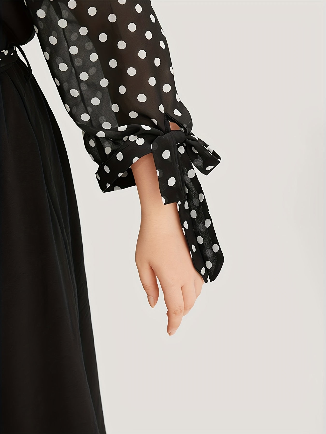 Plus Size Colorblock Dot Print Knot Sleeve Dress With Belt