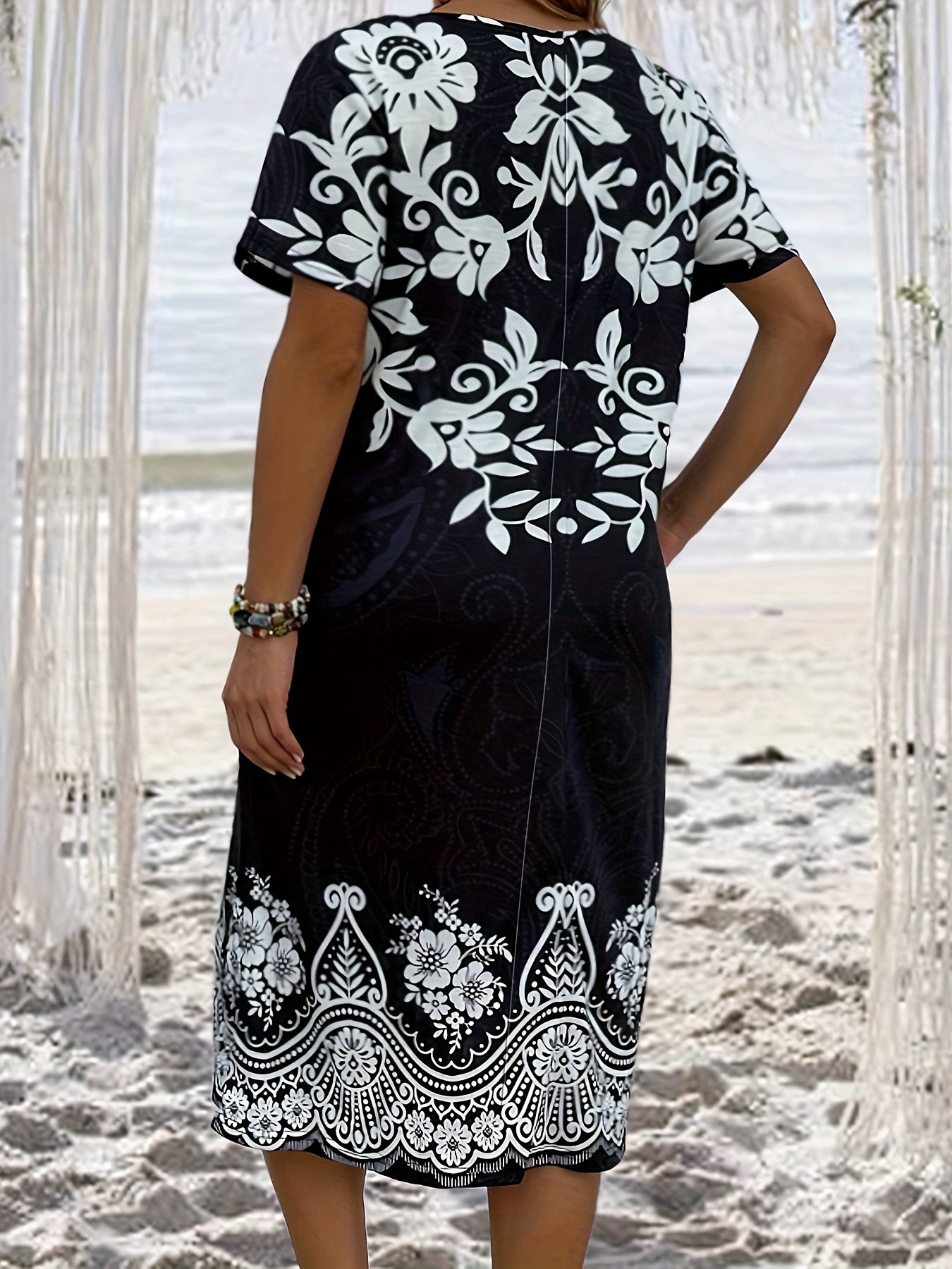 Floral Print Short Sleeve Plus Size Dress With Pockets