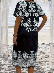 Floral Print Short Sleeve Plus Size Dress With Pockets