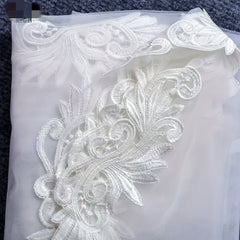 Short Floral Lace Bridal Veil Headpiece for Wedding Hair with Cut Out Patterns