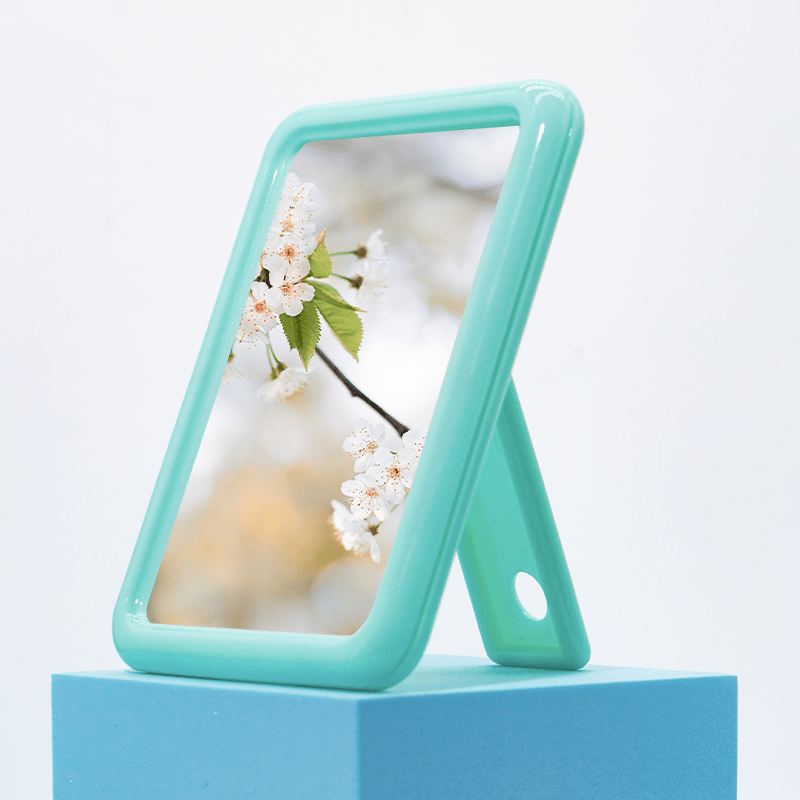 Portable Princess Vanity Mirror for Makeup Application