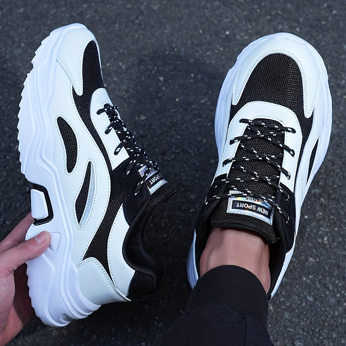 Men's Lace up Walking Shoes Outdoor Anti skid Chunky Shoes