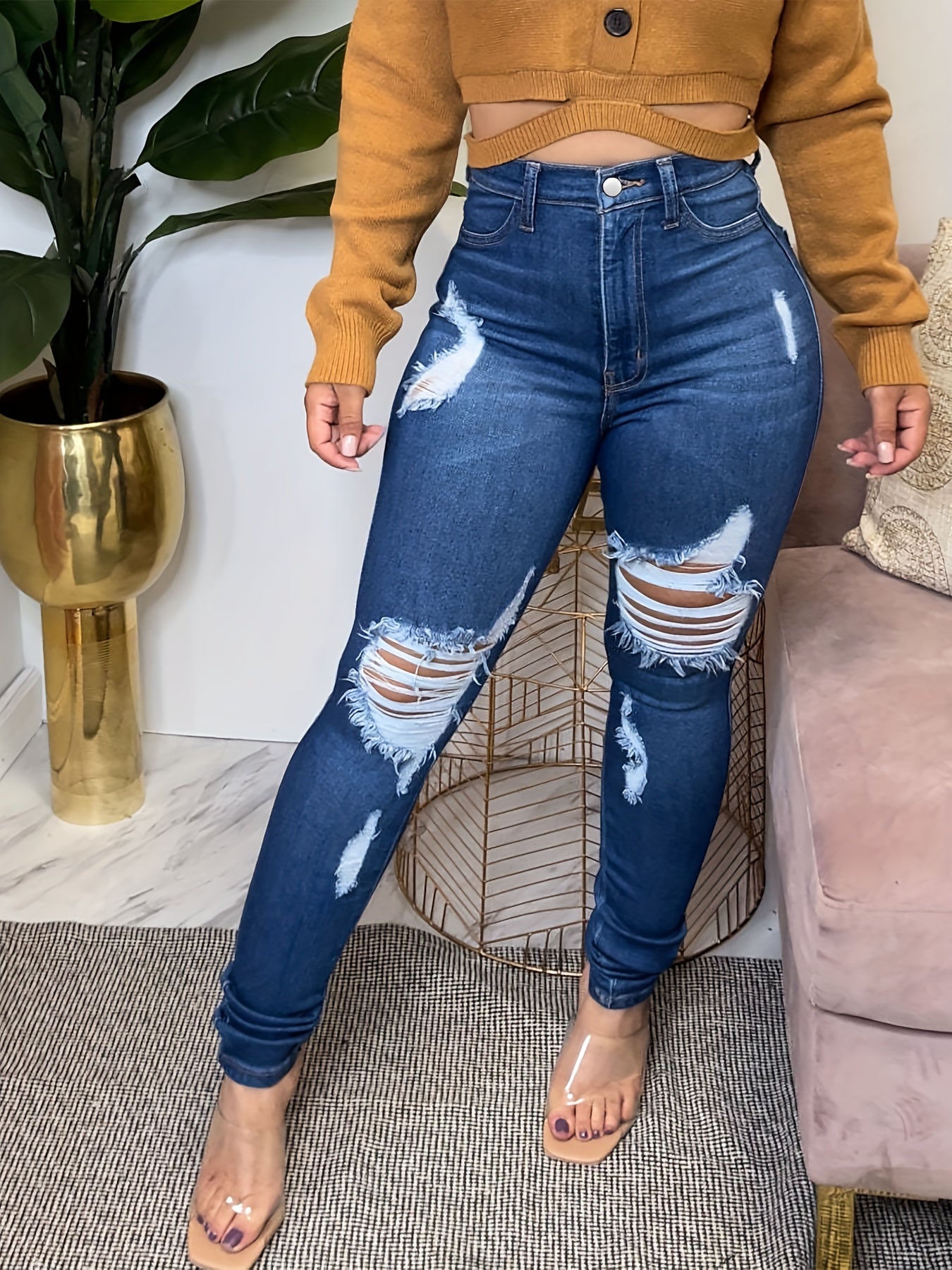  Skinny Jeans with High Stretch and Ripped Detail