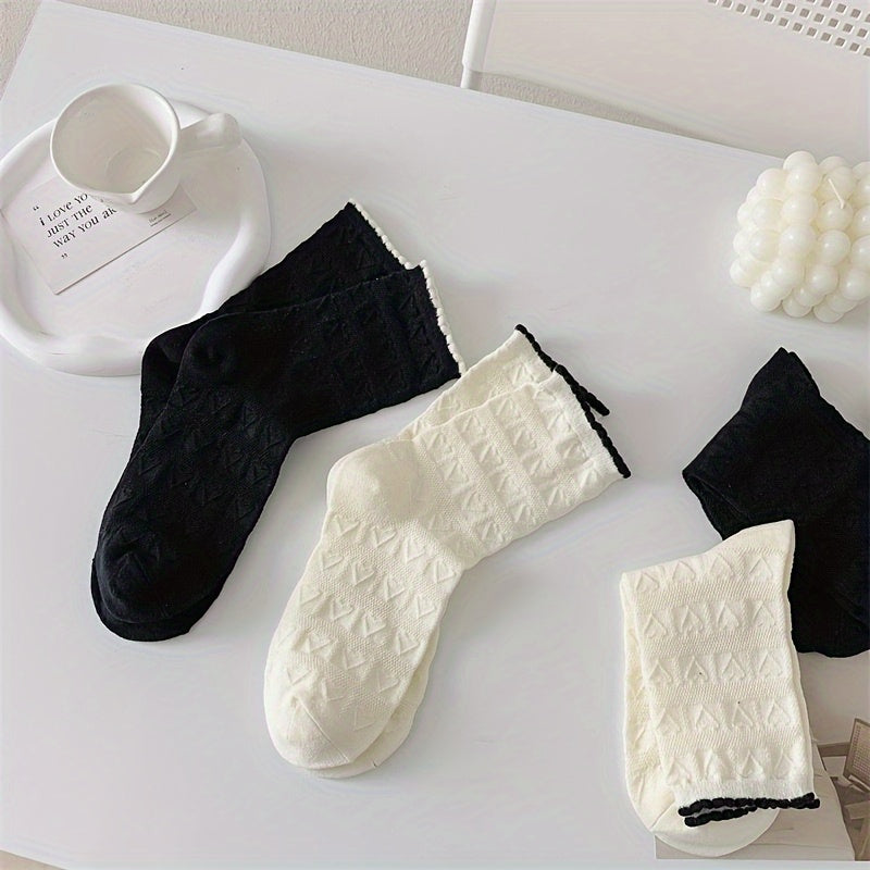 Heart Pattern Socks 4 Pairs Women's Mid Tube Stockings