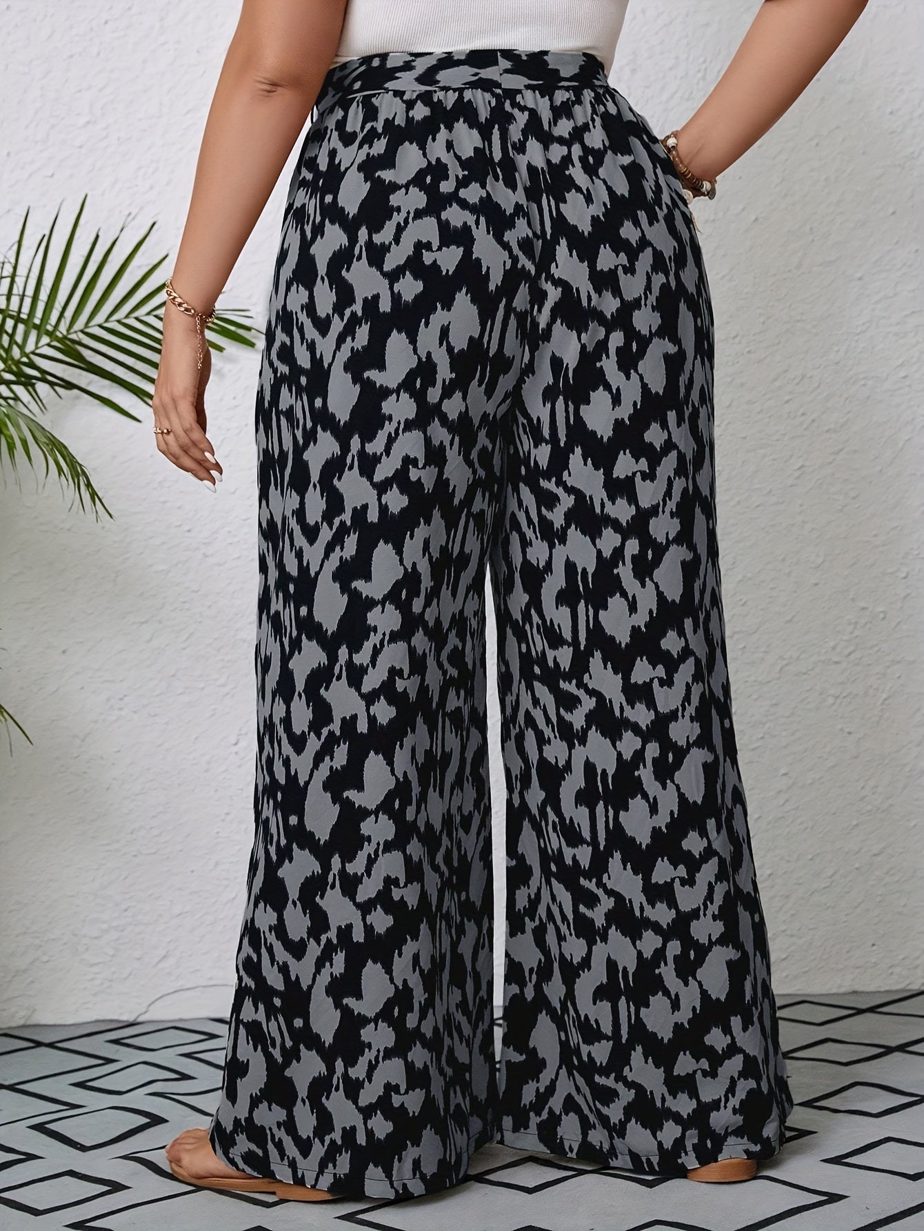  Leopard Print Wide Leg Trousers with Belt