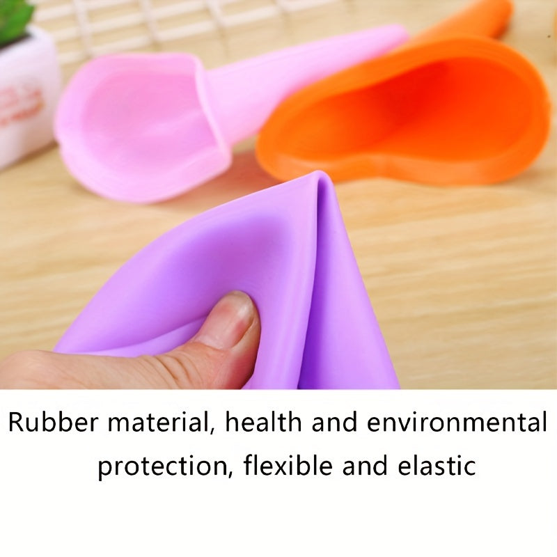 2pcs Ladies Standing Urinal Portable Silicone Urinal