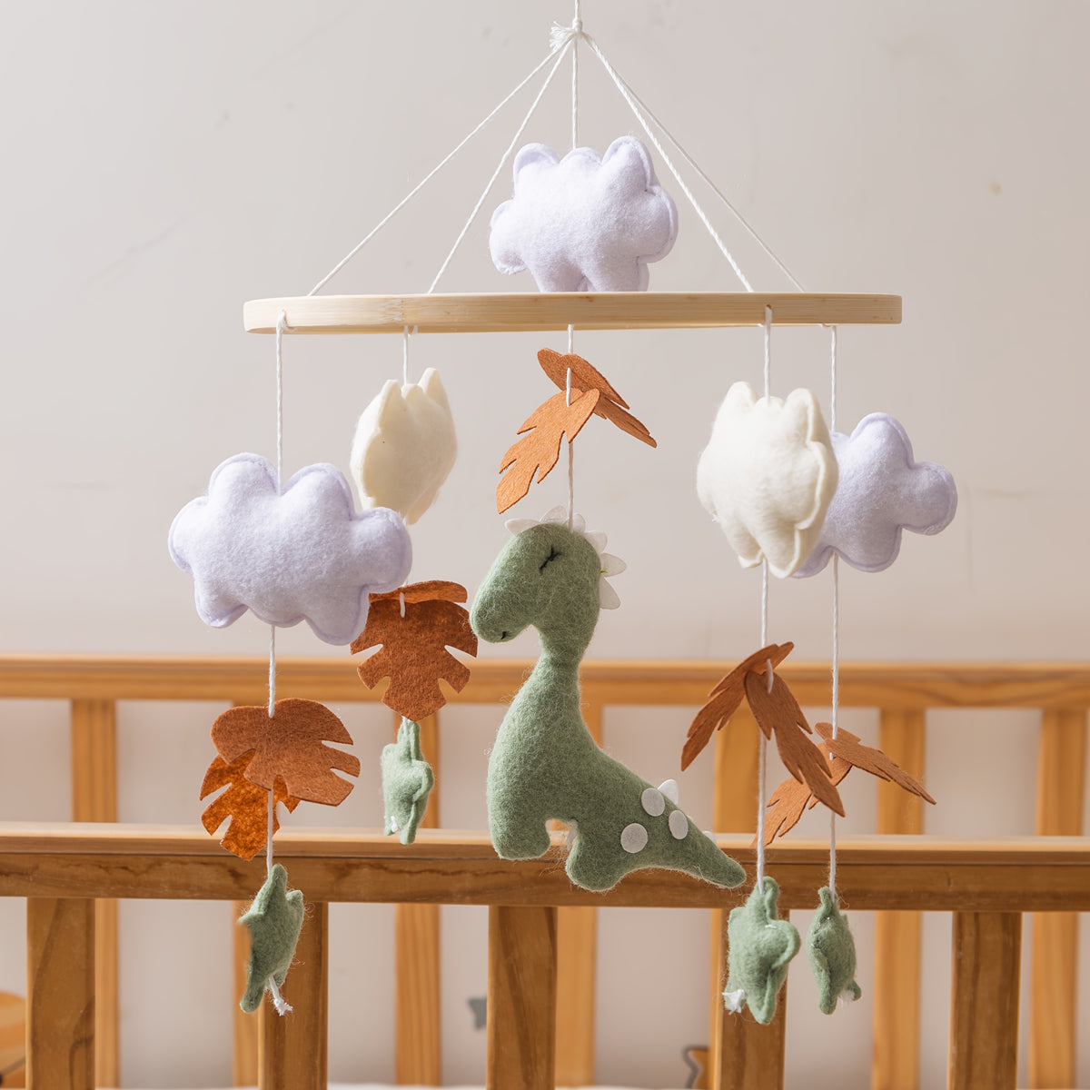 Infant Crib Mobile Soothing Toy for Baby Beds