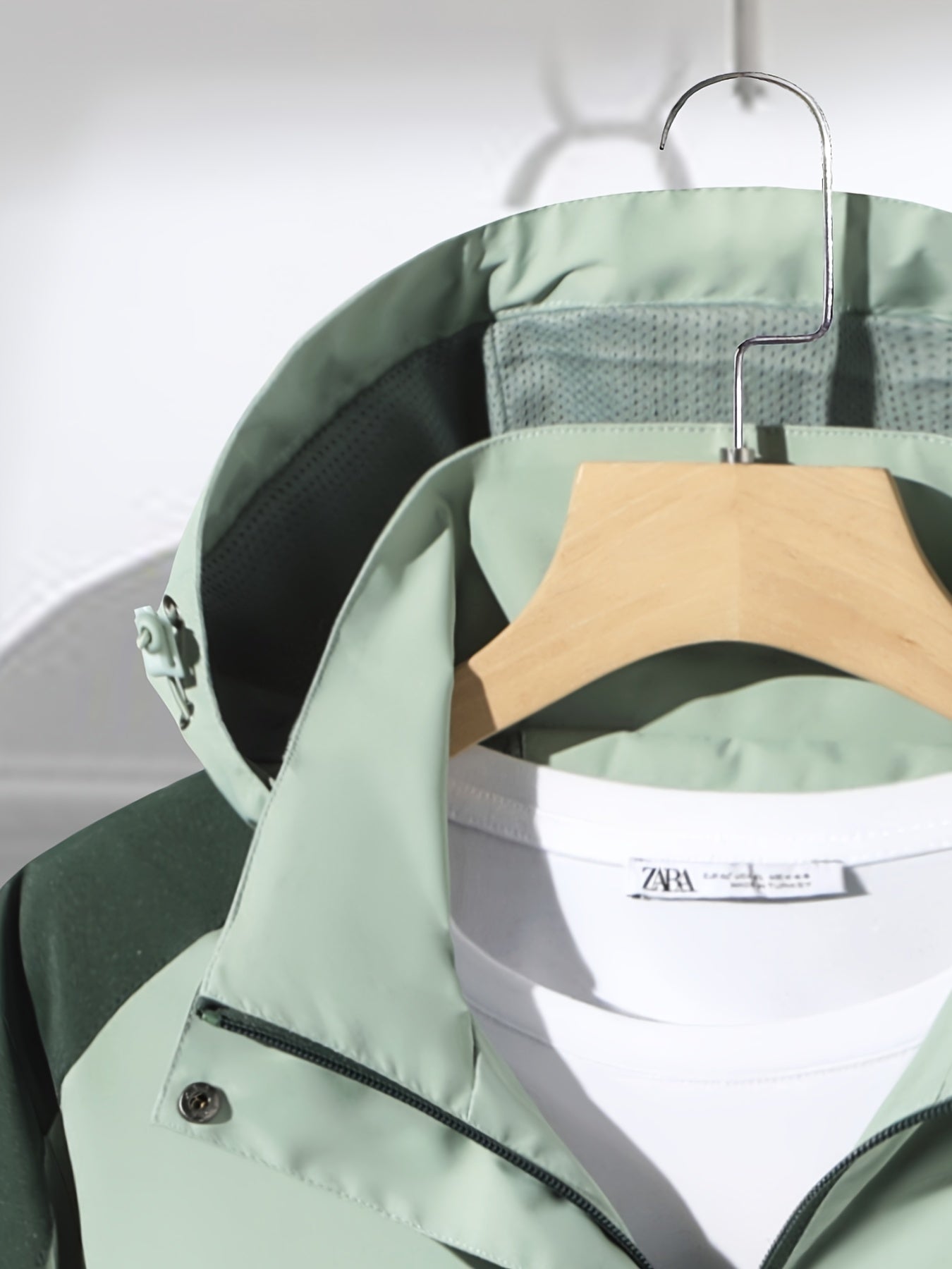 Women's Soft Shell Hiking Jacket - Stylish & Comfortable