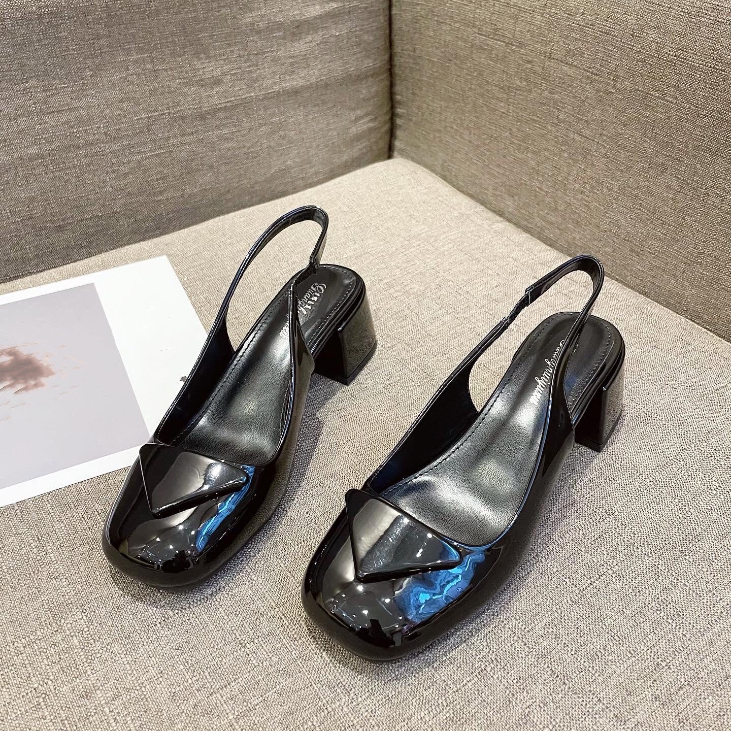 Women's Chunky Heel Slingback Sandals Patent Leather Low Heel Solid