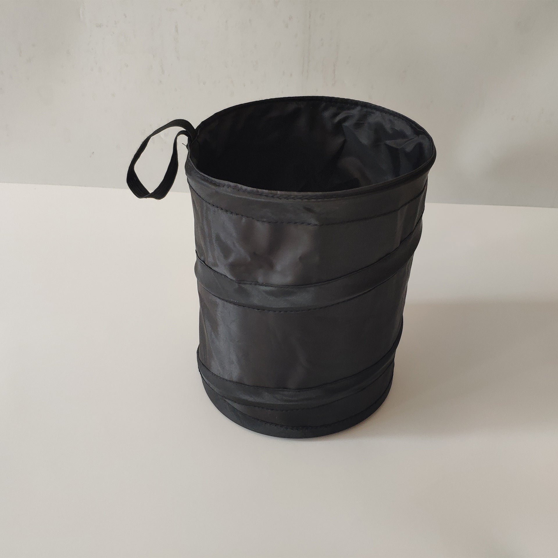 Collapsible Car Trash Can - Keep Your Car Clean & Organized