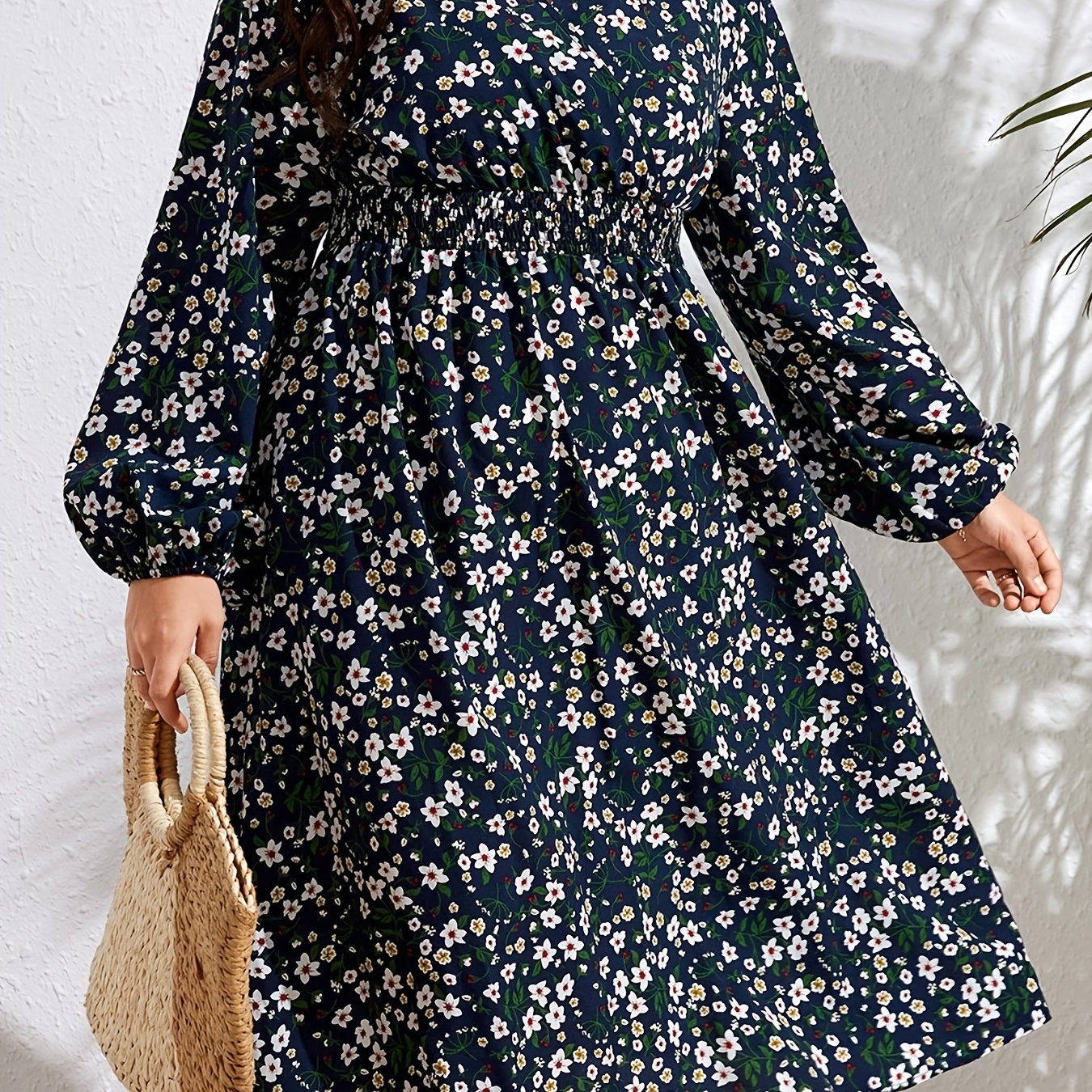  Ditsy Print Lantern Sleeve Midi Dress