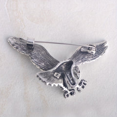 Vintage Flying Eagle Brooch Pin for Men Casual Clothing Jewelry