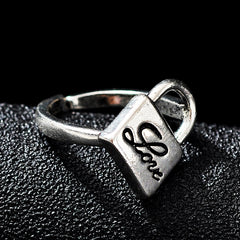 Vintage Style Men's Lock Shaped Ring