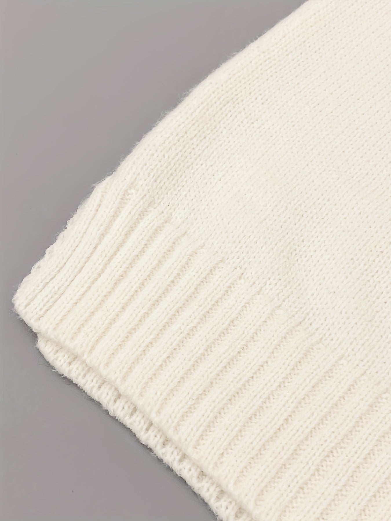  Solid Button Decor Round Neck Sweater