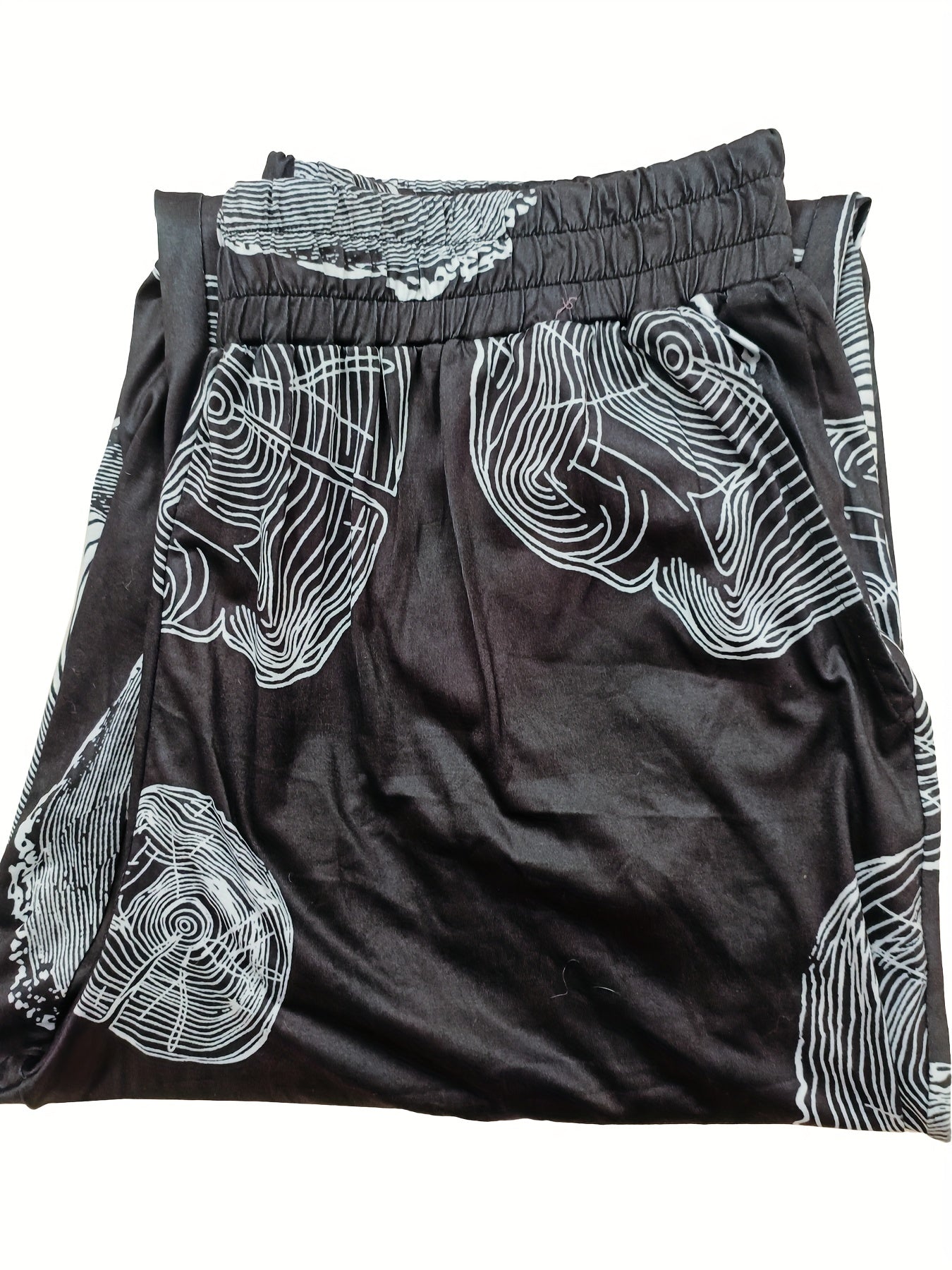  Growth Rings Print Tapered Leg Crop Pants