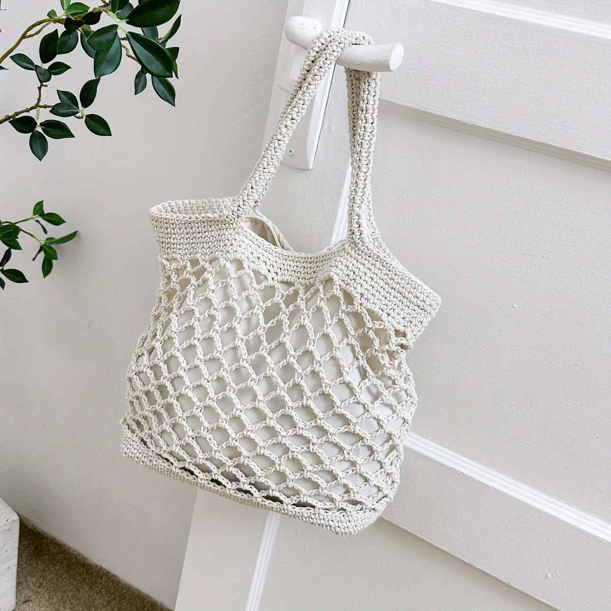 Minimalist Hollow Out Straw Bag Woven Shoulder Bag For Vacation