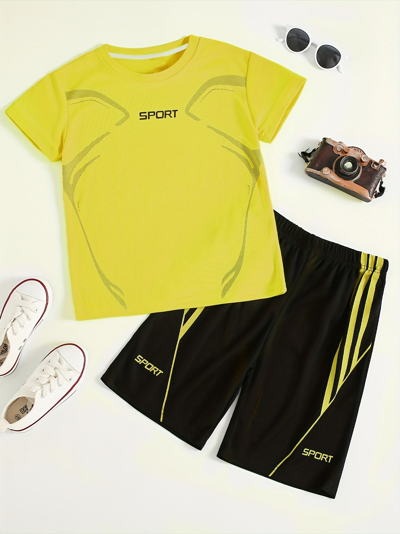 2pcs Boys Sport Outfit Short Sleeves Round Neck T shirt & Shorts Casual