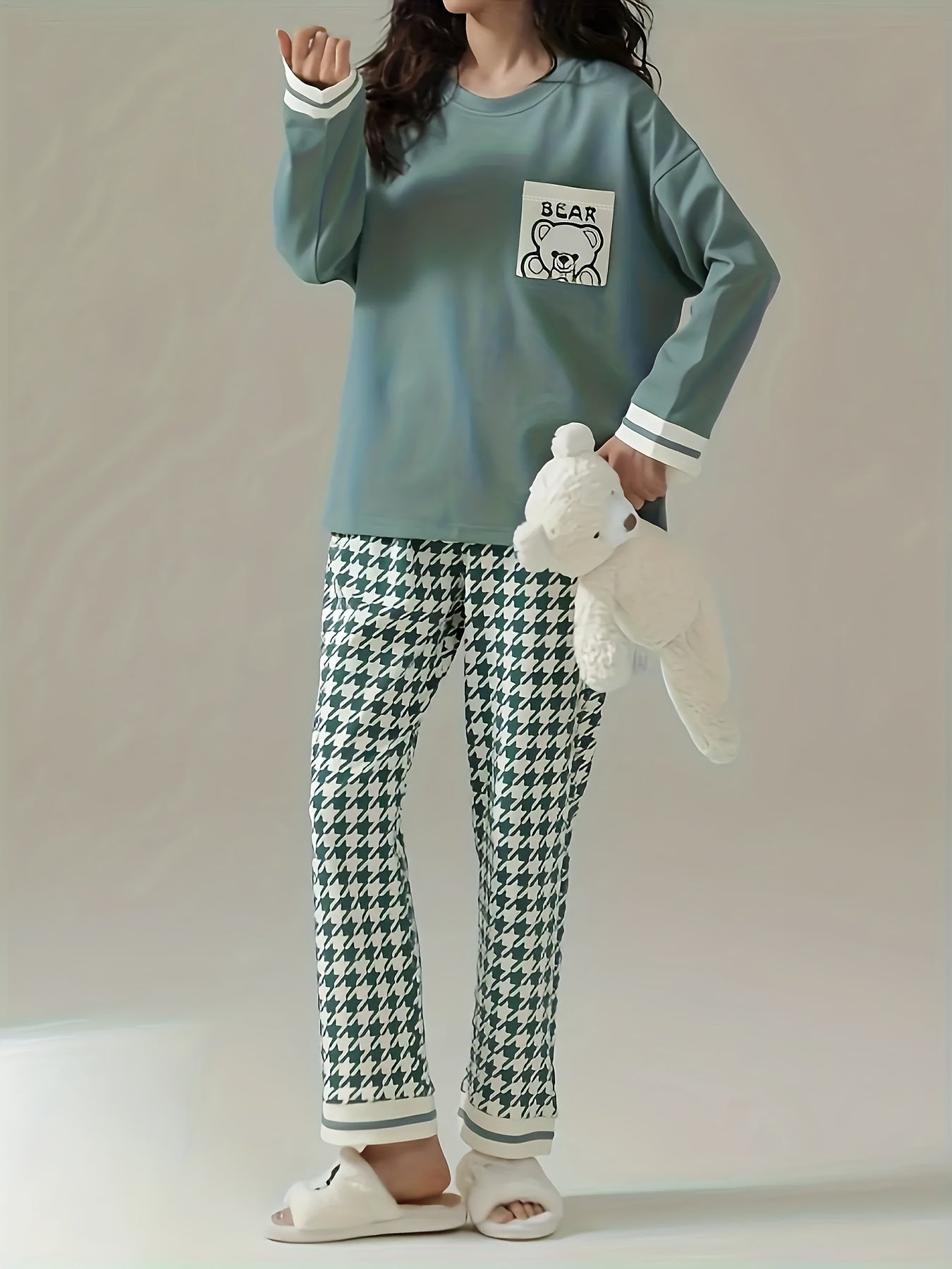 Bear Print Pajama Set Long Sleeve Crew Neck Top & Pants