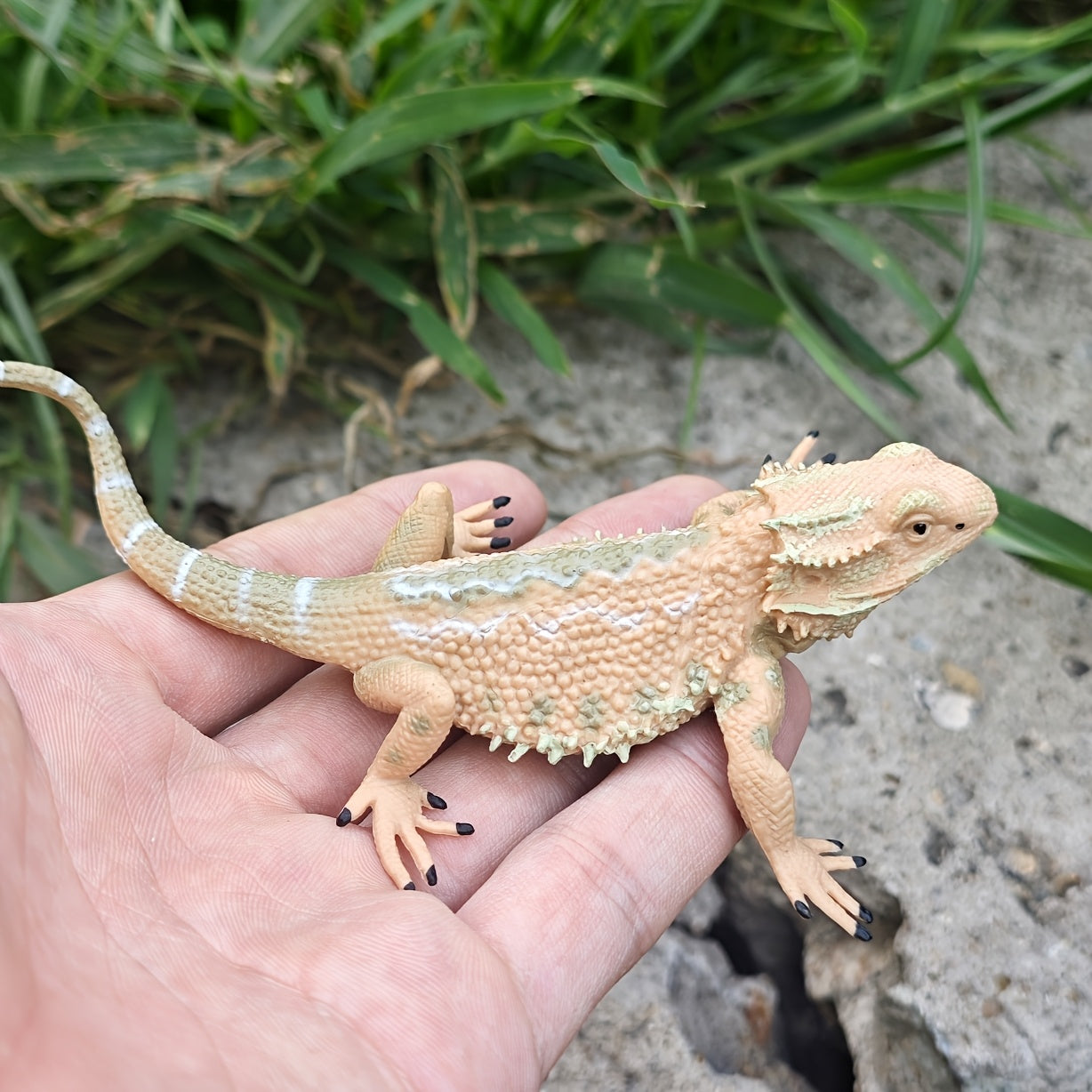 1pc Simulated Pine Lizard Ornament for Desert Scene DIY