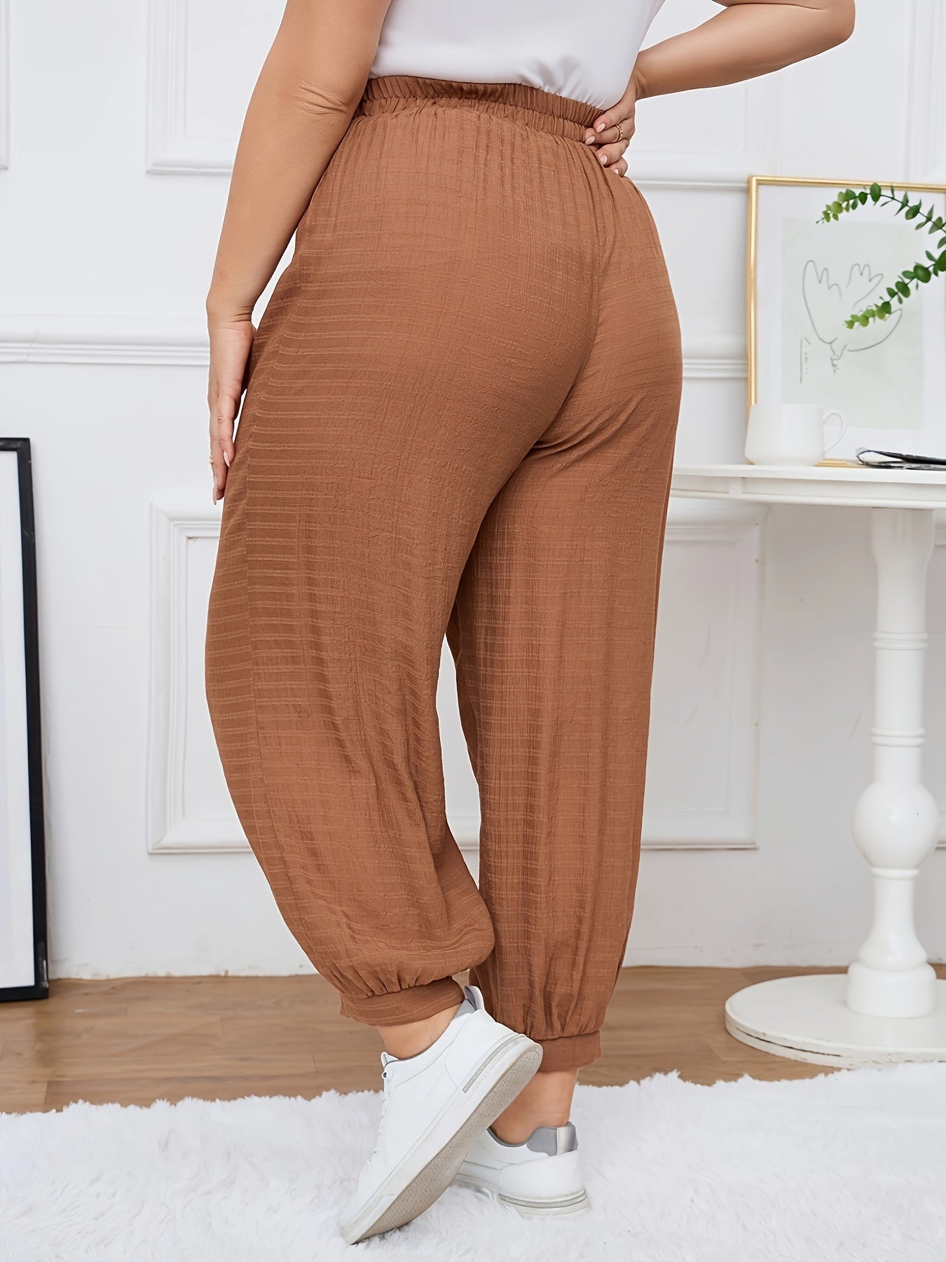  Solid Textured High Rise Jogger Trousers