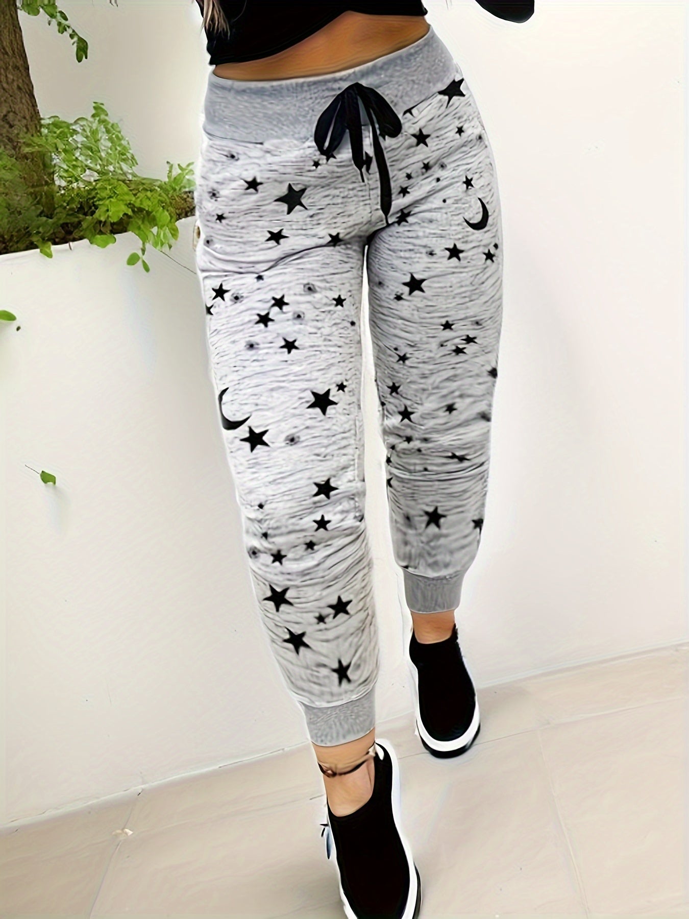  Women's Star Print High Rise Joggers