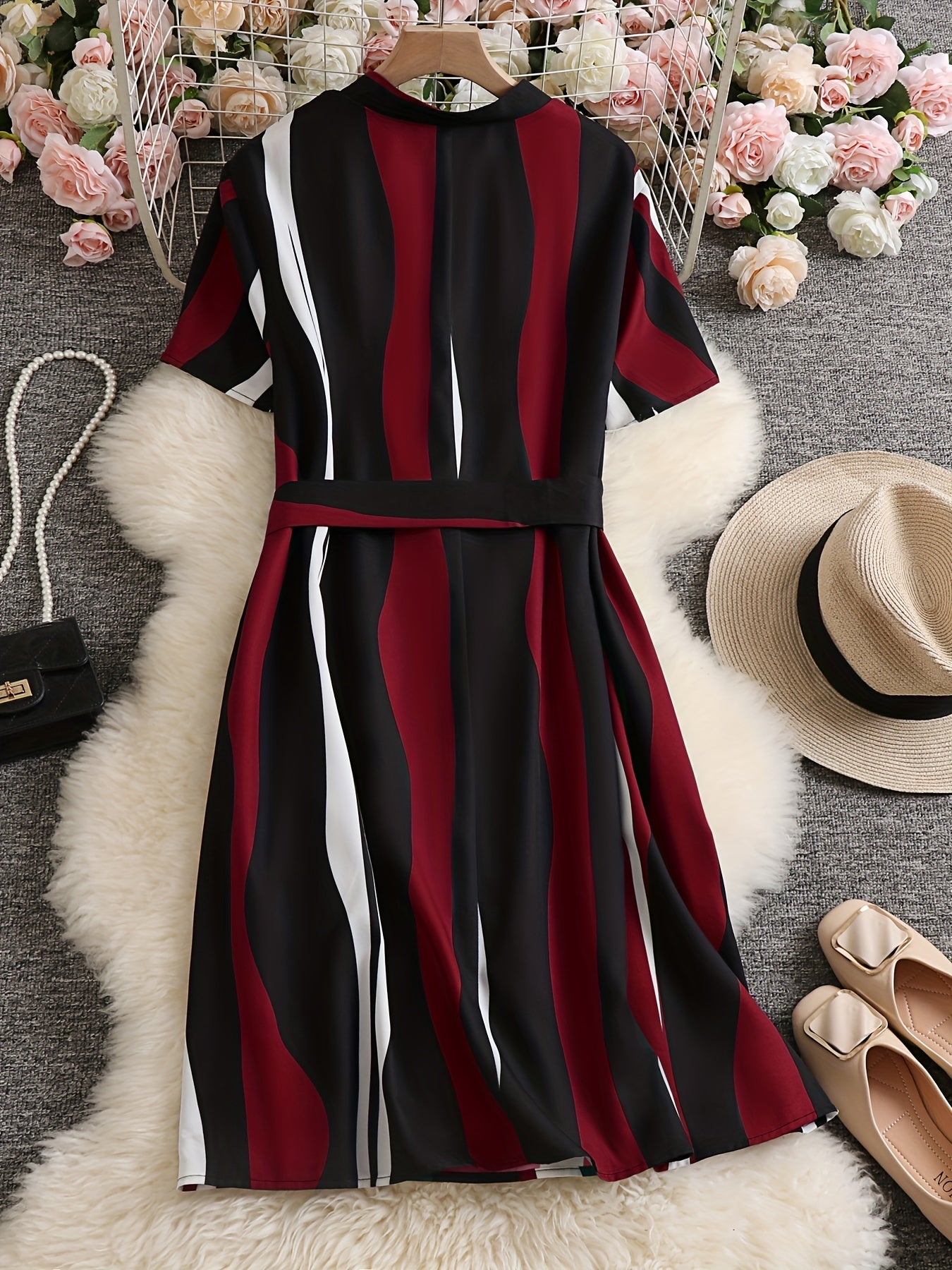  Women's Stripe Print Notched Neck Cap Sleeve Mini Dress