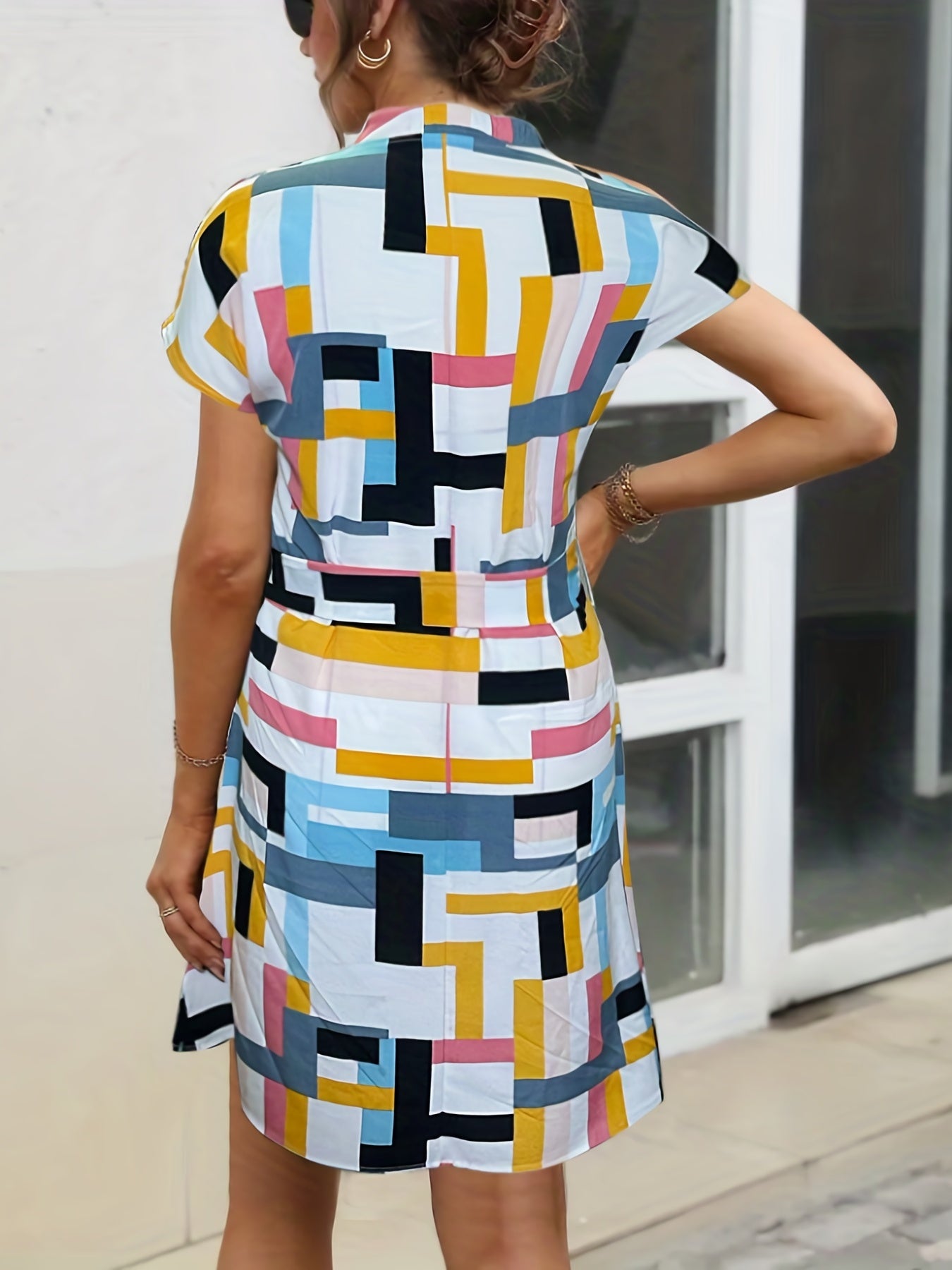Plus Geometric Print V Neck Dress With Belt
