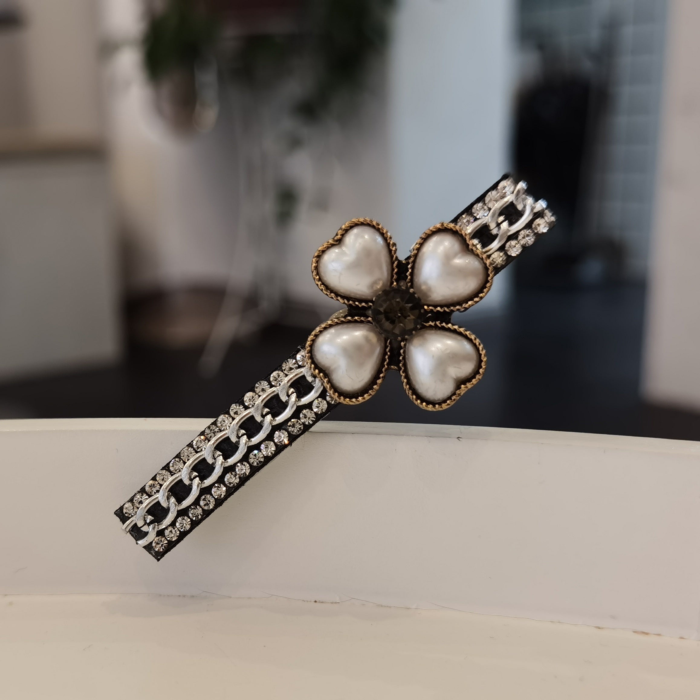 Faux Pearl Lucky Clover Hair Clip Rhinestone Chain Sweet Hair C