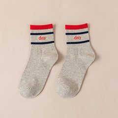 7 Pairs Letter Print Socks Comfy & Breathable Women's Stockings