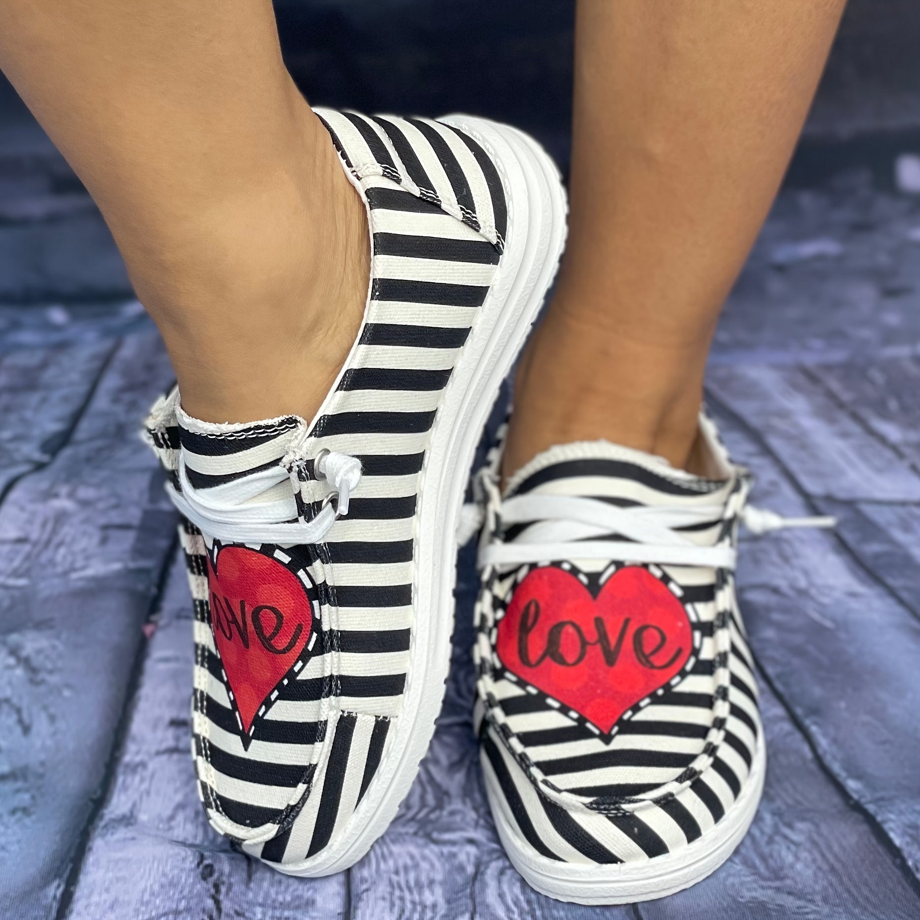 Women's Striped & Red Heart Pattern Boat Shoes