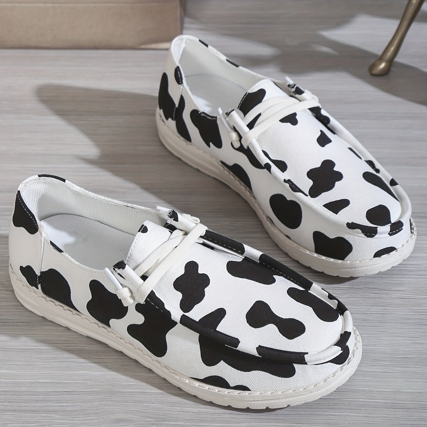 Women's Cow Pattern Canvas Shoes Casual Lace Up Outdoor Sneakers