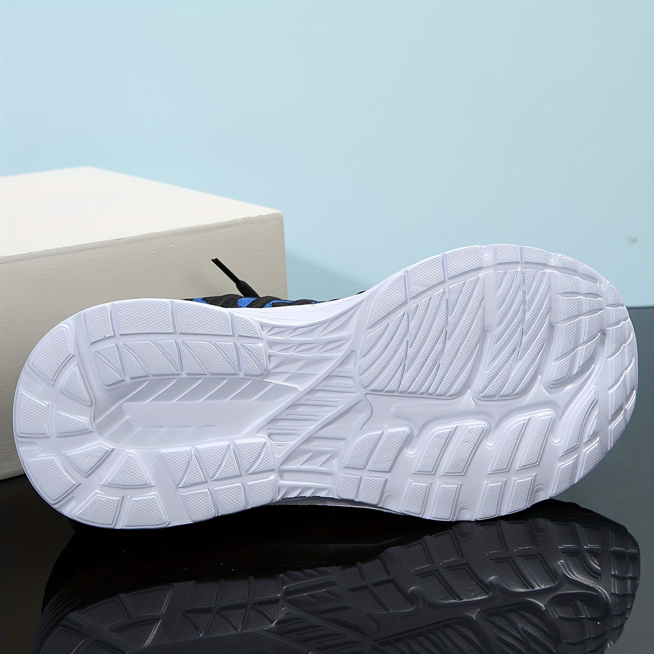 Women's Mesh Shockproof Sports Shoes Lightweight Walking Shoes