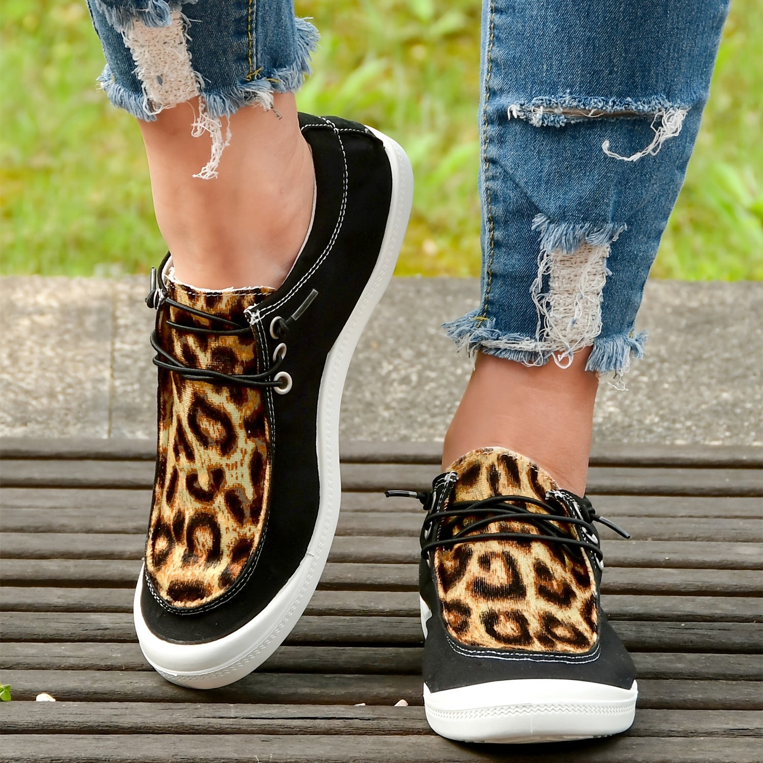 Leopard Print Casual Lace Up Canvas Shoes