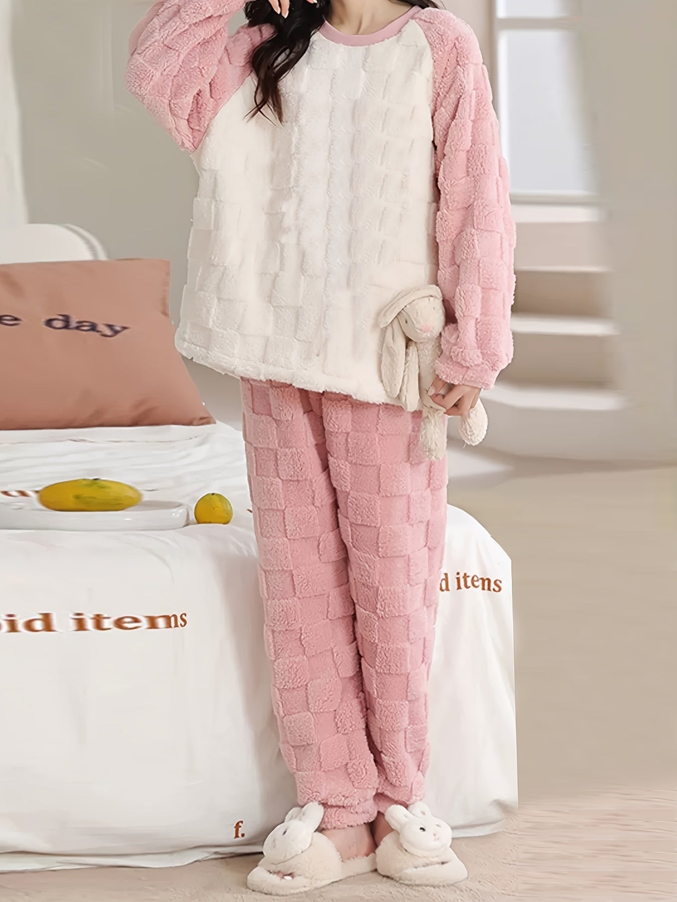 Solid Fuzzy Lounge Set Crew Neck Top & Pants Women's Loungewear