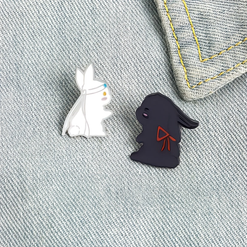 2pcs Cartoon And Rabbit Brooches Enamel Baking Varnish Rabbit Pin Collar