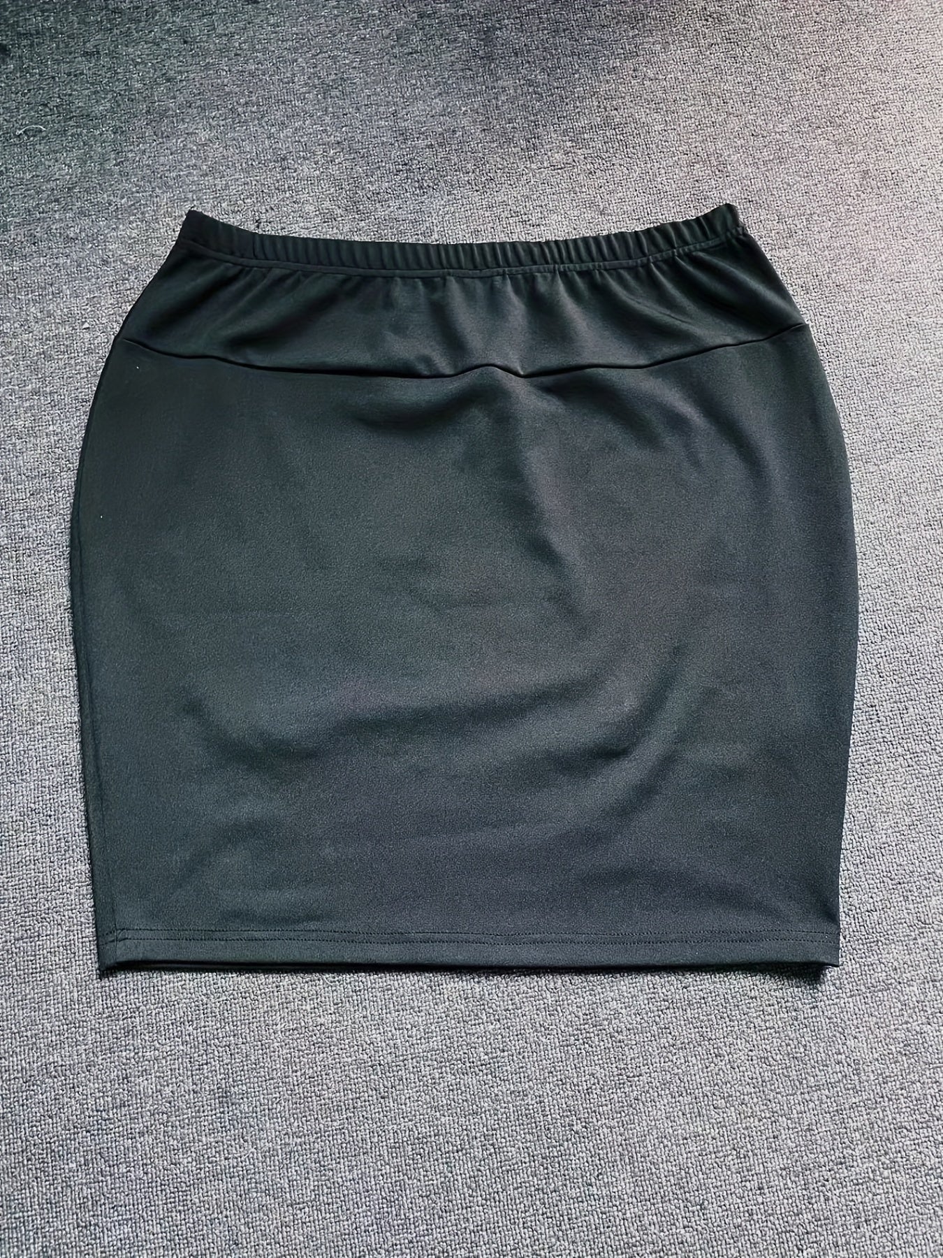  Solid High Rise Stretch Slim Fit Knee Length Skirt