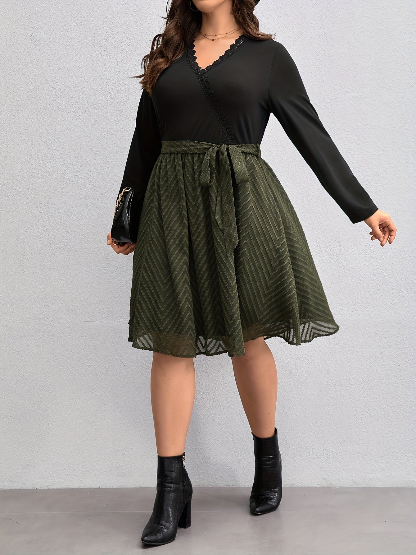 Casual Dress Women's Long Sleeve Surplice Neck Dress
