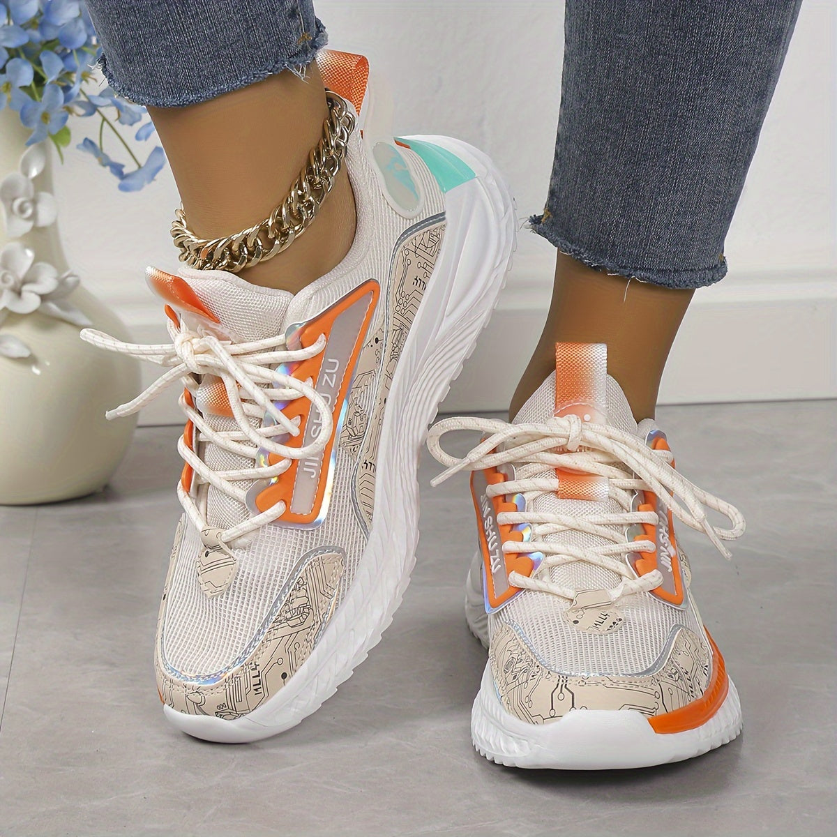 Women's Lace-up Mesh Running Shoes Outdoor Athletic Sneakers