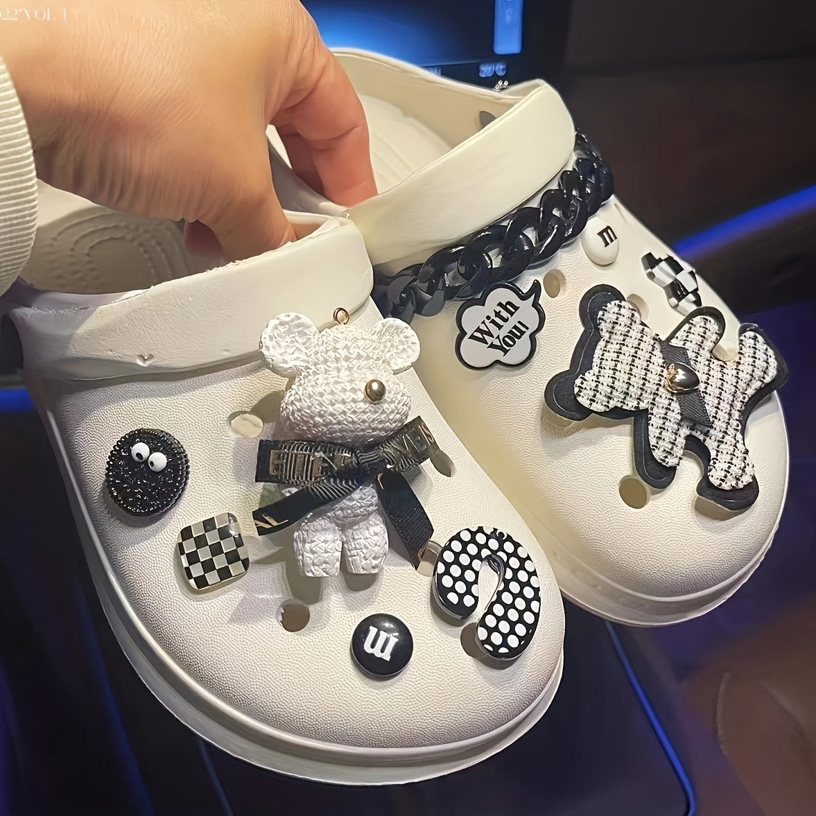 Bear Series Shoe Charms For Clogs - DIY Garden Shoe Decoration