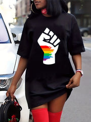  Women's Gesture Print Tee Dress