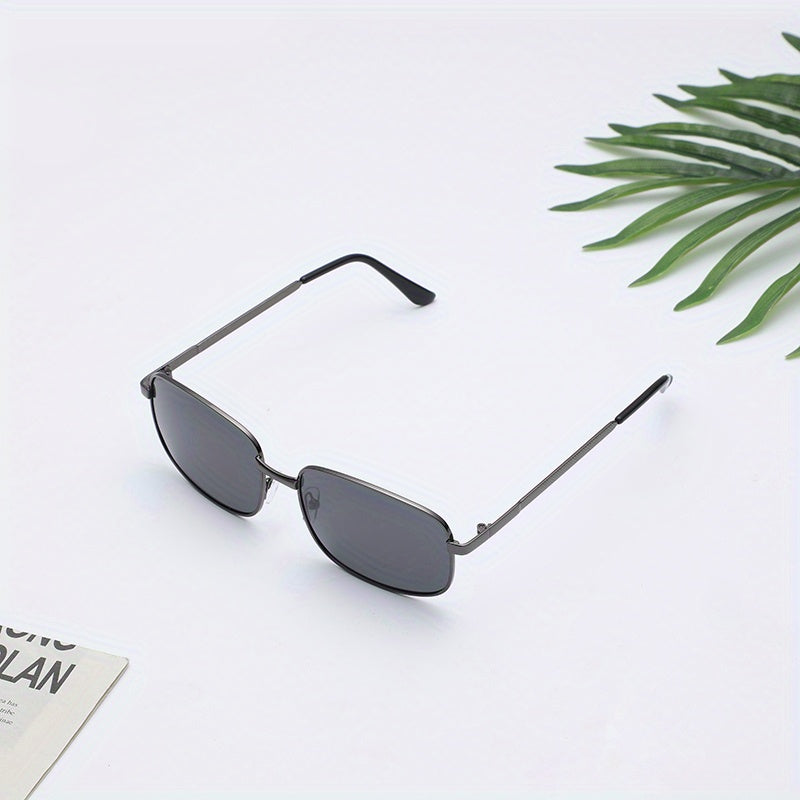 Men's Oval Frame Polarized Sunglasses UV Protection