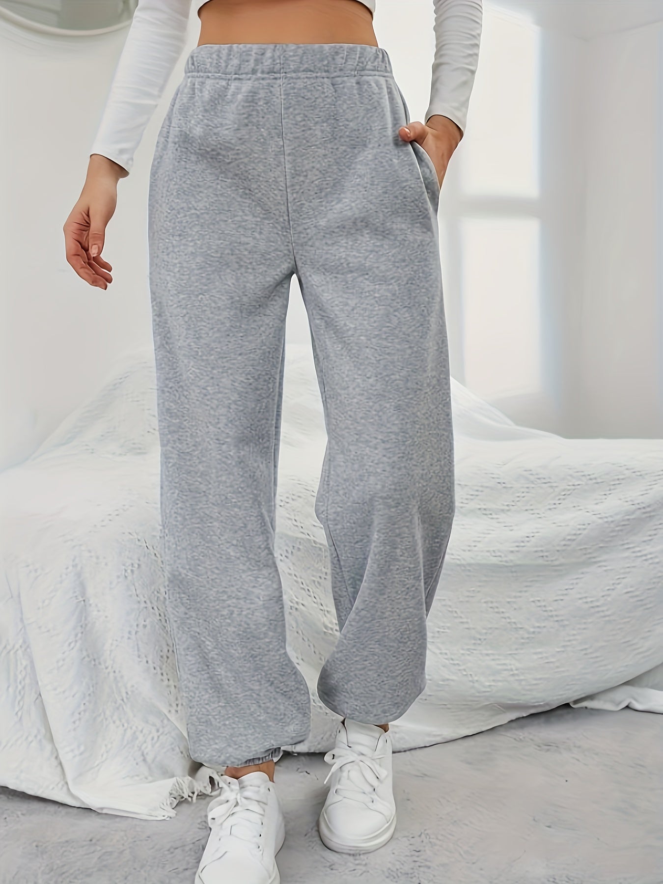  High Rise Joggers with Pockets