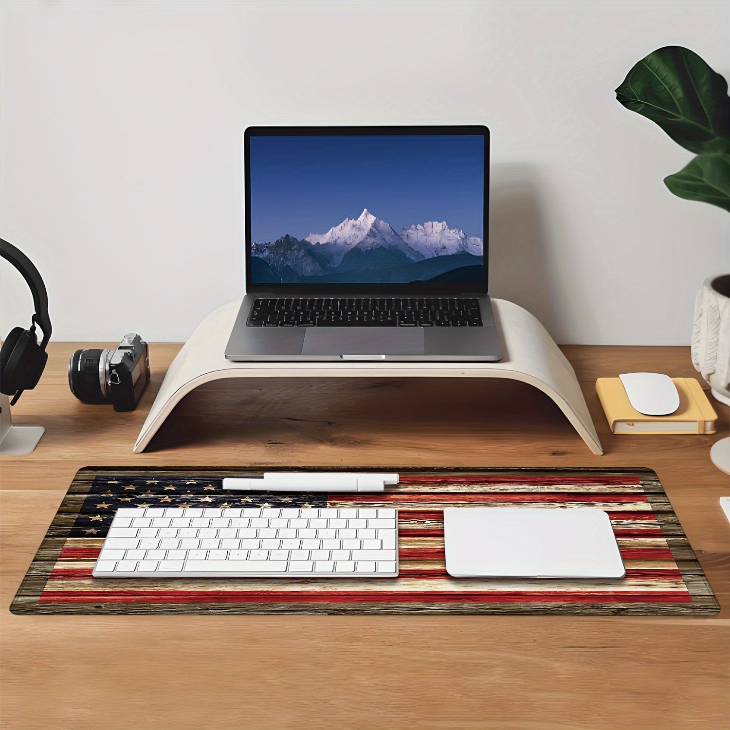 Vintage Flag On Wood Texture XL Gaming Mouse Pad Non Slip Rubber Base Desk Mat