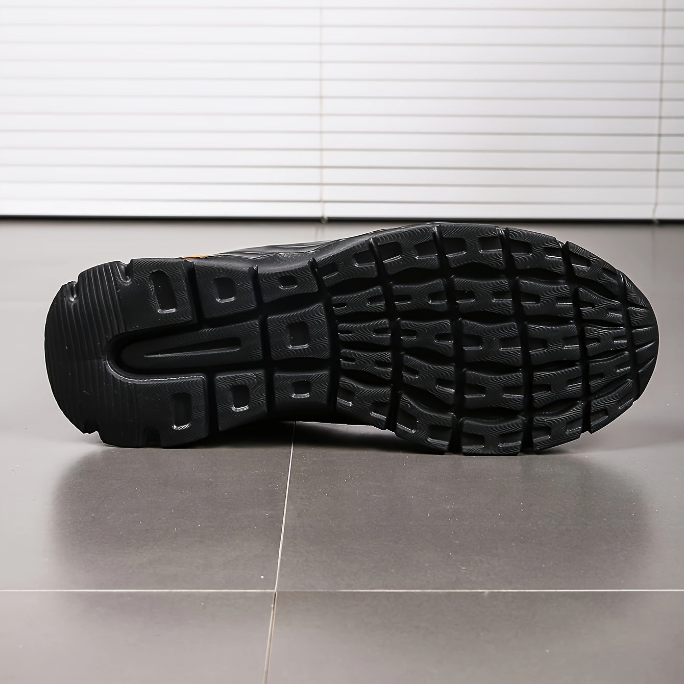 Breathable Flying Woven Running Shoes Wear Resistant Non Slip Sneakers
