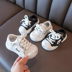 Boys Casual Low Top Lace Up Sneakers Breathable Lightweight Anti Slip