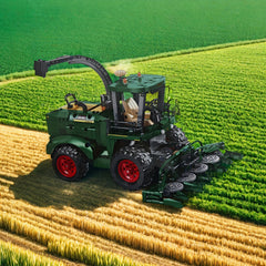 1162pcs Green Vertical Harvester Model Puzzle Toy Large Size Rural Tractor Mower