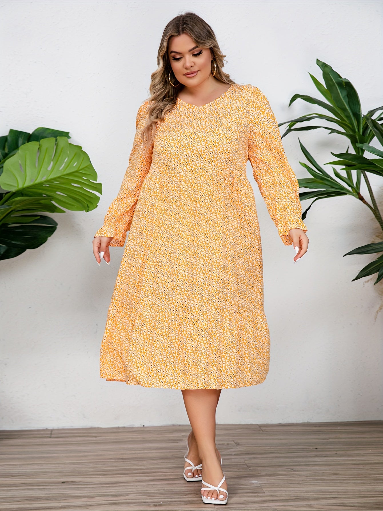  Allover Ditsy Print Long Sleeve V Neck Dress