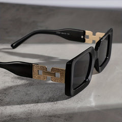 Stylish Frame Sunglasses w/ Unique Legs